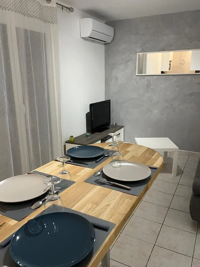 Апартаменты Appartement Cosy Сис-Фур-Ле-Пляж
